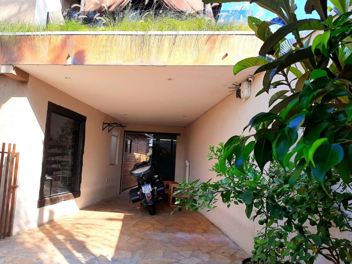 Bangalo Das Lagartixas ,Casa Studio Com Piscina Aquecida Privativa A 20 Minutos Do Centro De Curitiba Colombo Bagian luar foto