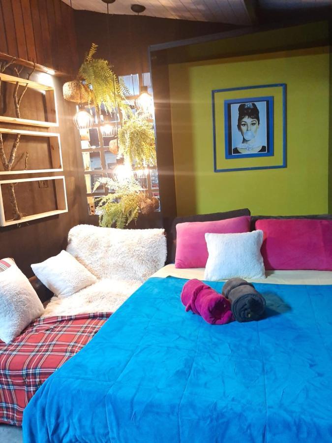 Bangalo Das Lagartixas ,Casa Studio Com Piscina Aquecida Privativa A 20 Minutos Do Centro De Curitiba Colombo Bagian luar foto