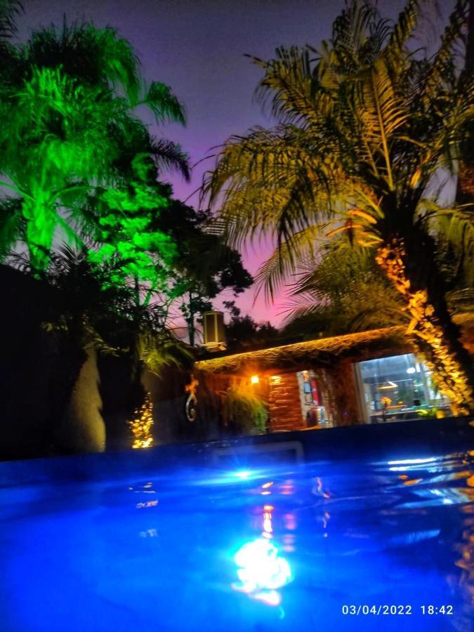 Bangalo Das Lagartixas ,Casa Studio Com Piscina Aquecida Privativa A 20 Minutos Do Centro De Curitiba Colombo Bagian luar foto